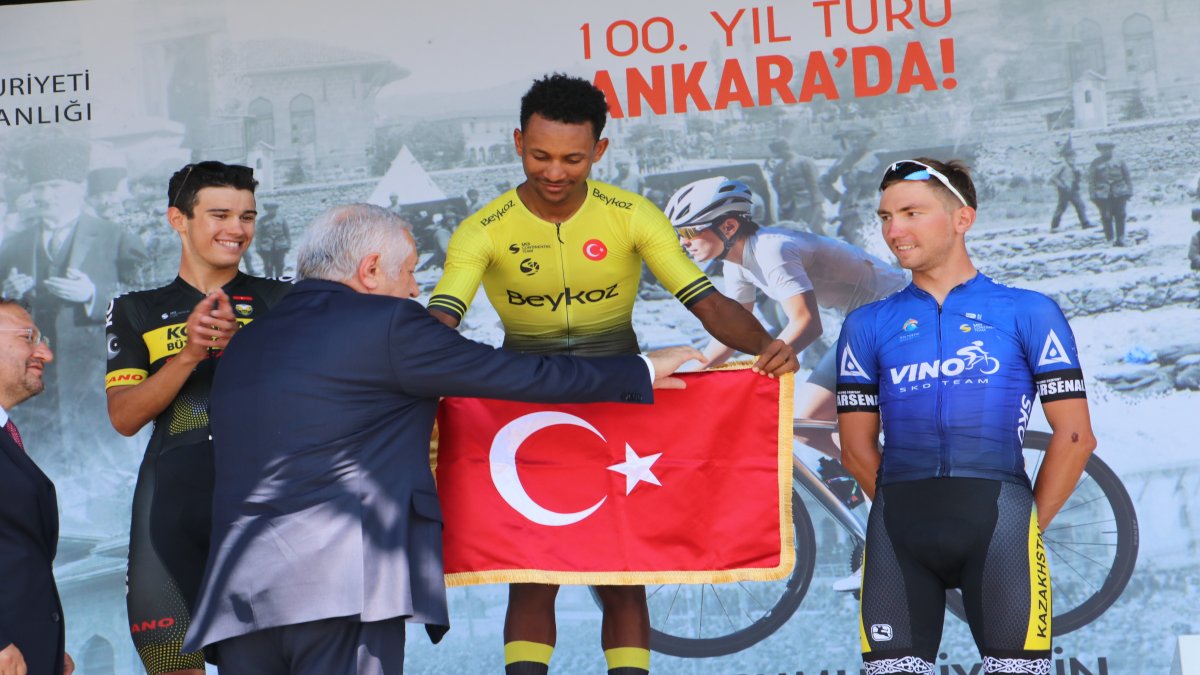 '100'üncü Yıl Cumhuriyet Bisiklet Turu' tamamlandı