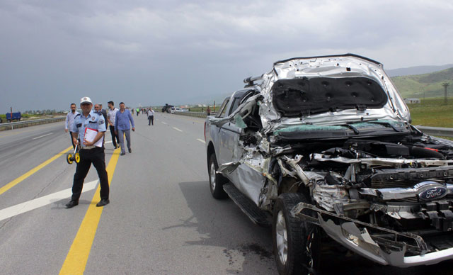 İYİ Parti konvoyunda kaza