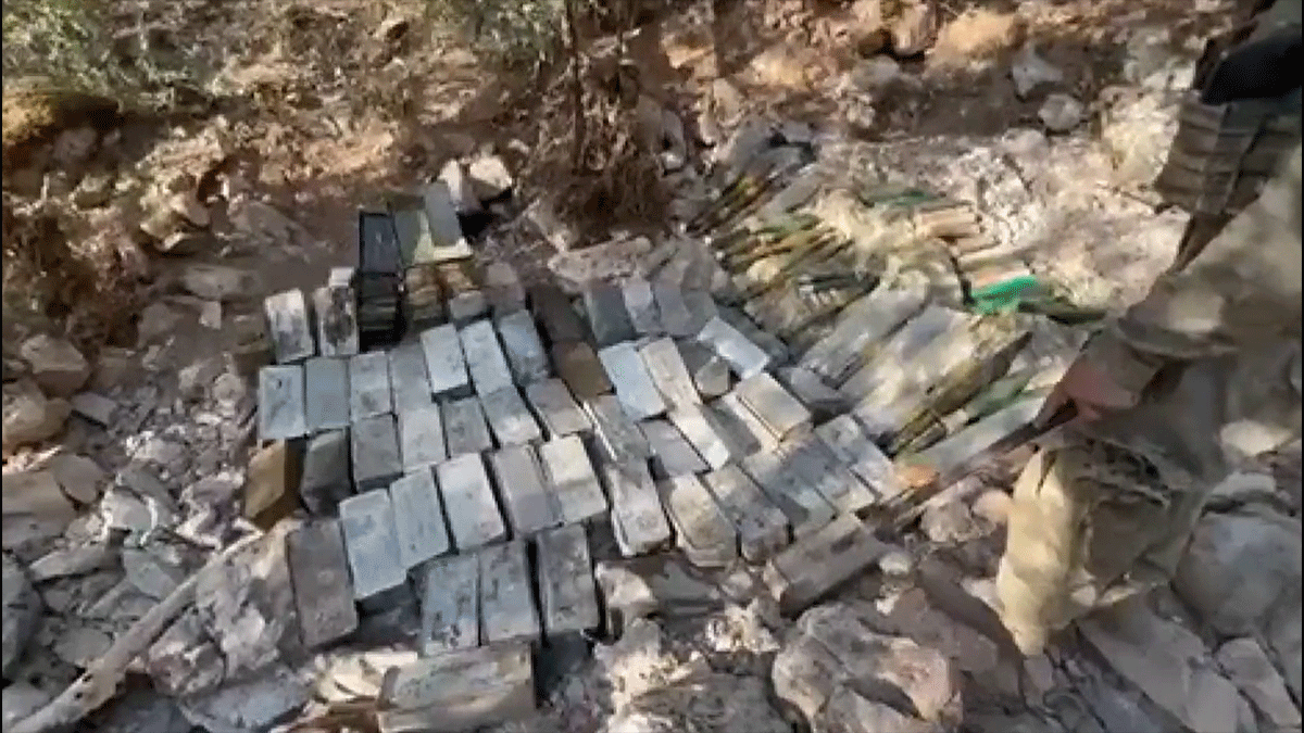 Pençe-Kilit bölgesinde çok sayıda mühimmat ele geçirildi