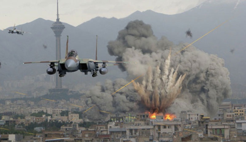 İsrail Gazze sınırında 220 Filistinliyi yaraladı