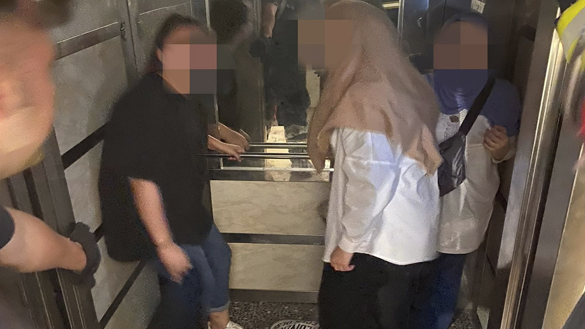 Asansörde mahsur kalan 5 kişi kurtarıldı