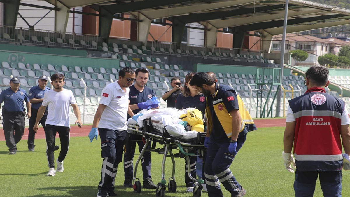 Doğum yapan kadın, ambulans helikopterle sevk edildi