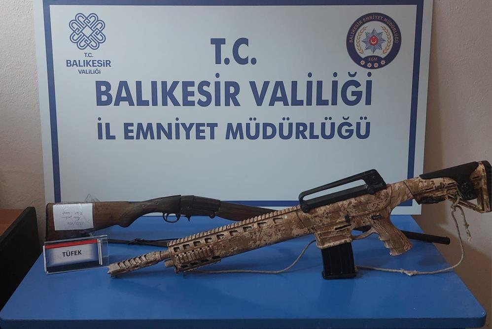 Balıkesir'de aranan 26 şahıstan, 13'ü tutuklandı