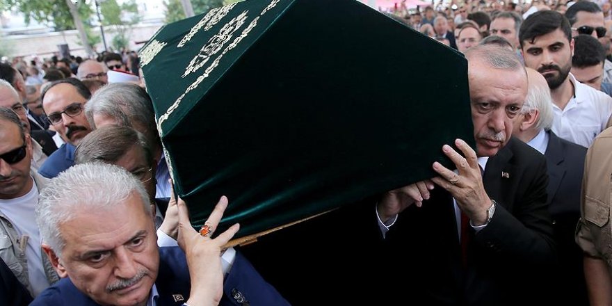 Fuat Sezgin son yolculuğuna uğurlandı