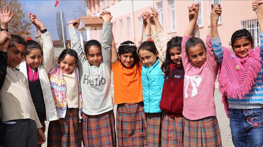 Suriyeli sığınmacılara Türkçe öğretilecek