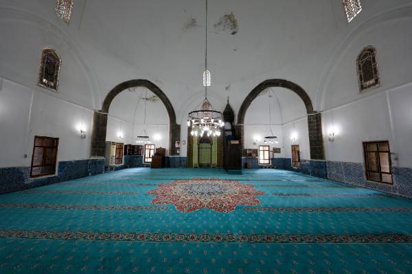 Diyarbakır Ali Paşa Camisi'nden çalınan çiniler İstanbul'da bulundu