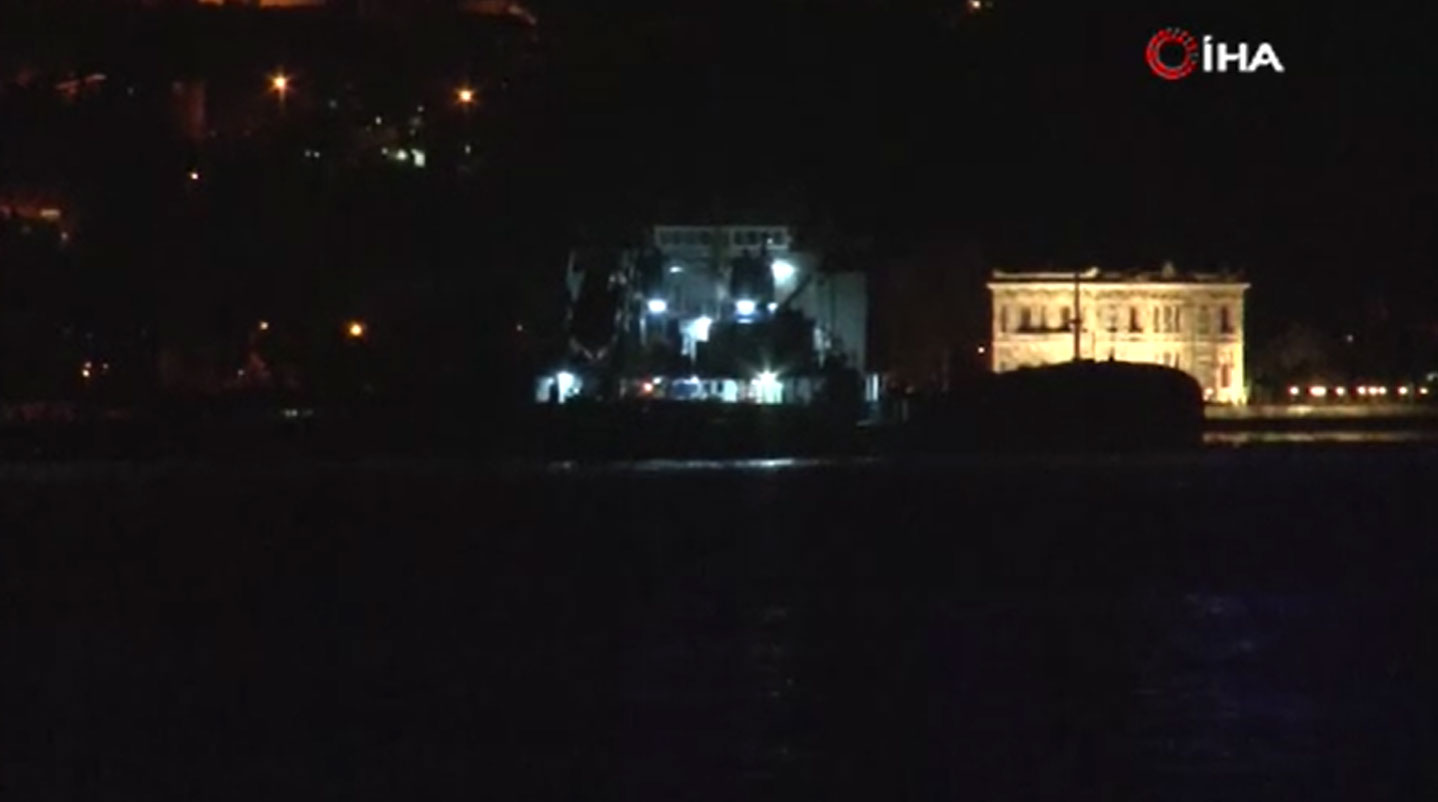 Ukrayna tahılını taşıyan gemi İstanbul Boğazı’nda