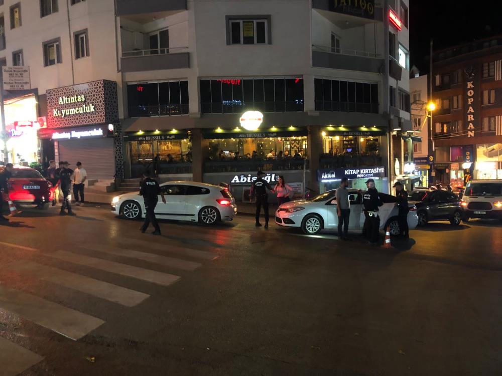 Bursa'da 'huzur' uygulamaları devam ediyor: 3 kişi yakalandı