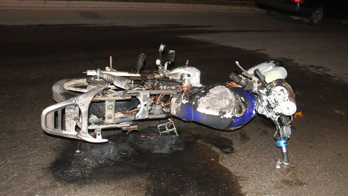 Konya’da motosiklet alev alev yandı