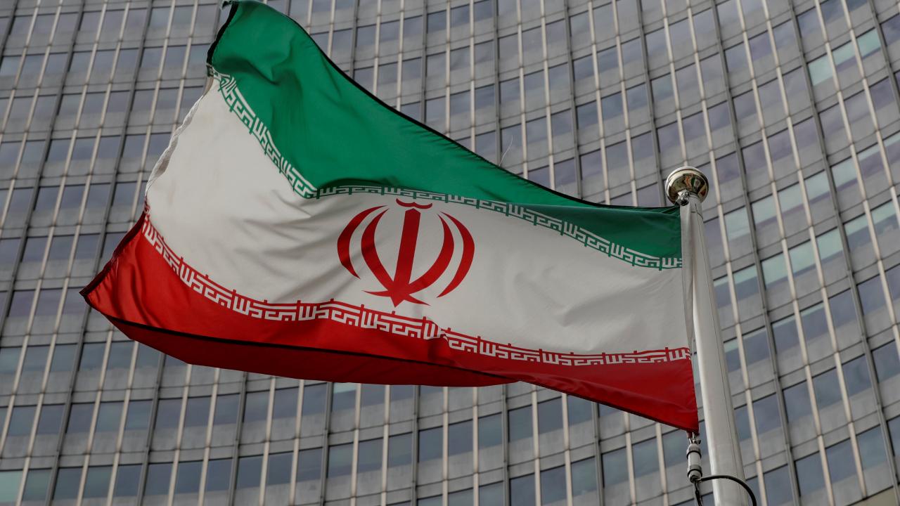 İran: "İsrail'i vuracak füzelere sahibiz"