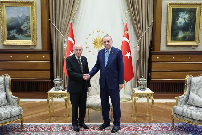 Erdoğan külliyede Bahçeli ile görüştü