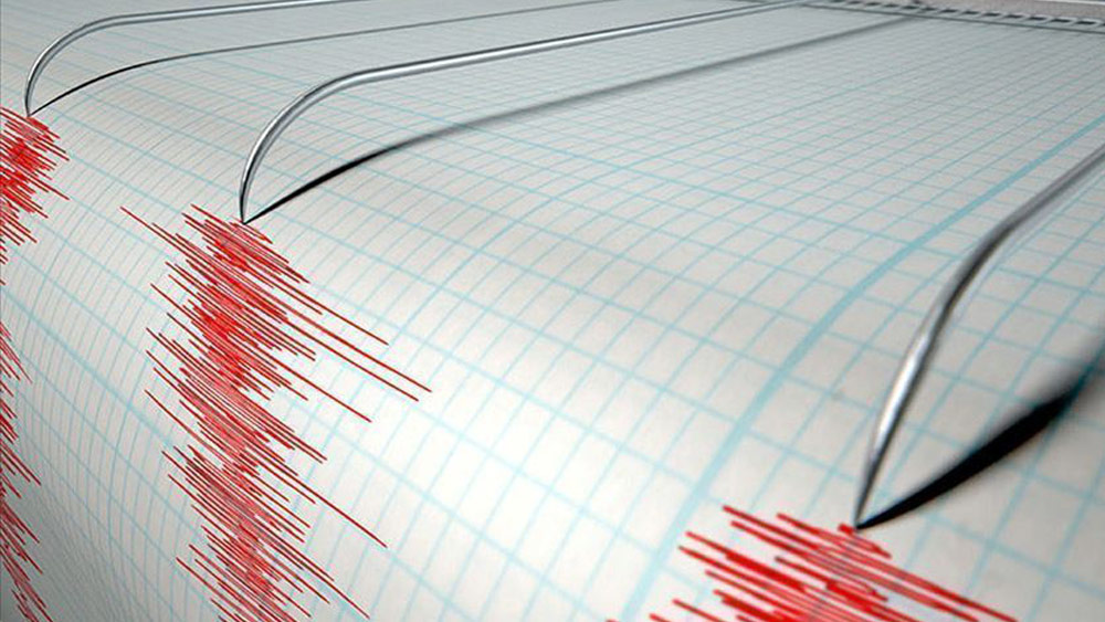 Ege Denizi'nde 3.9 büyüklüğüne deprem