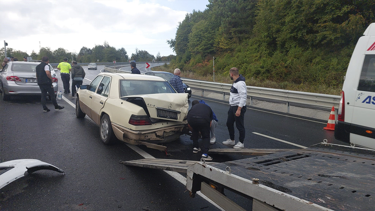 Zonguldak'ta 6 aracın karıştığı zincirleme kaza