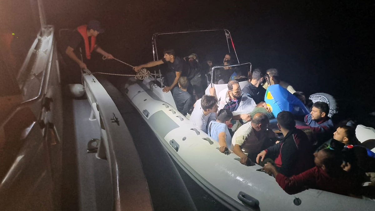 Fethiye'de onlarca kaçak göçmen yakalandı