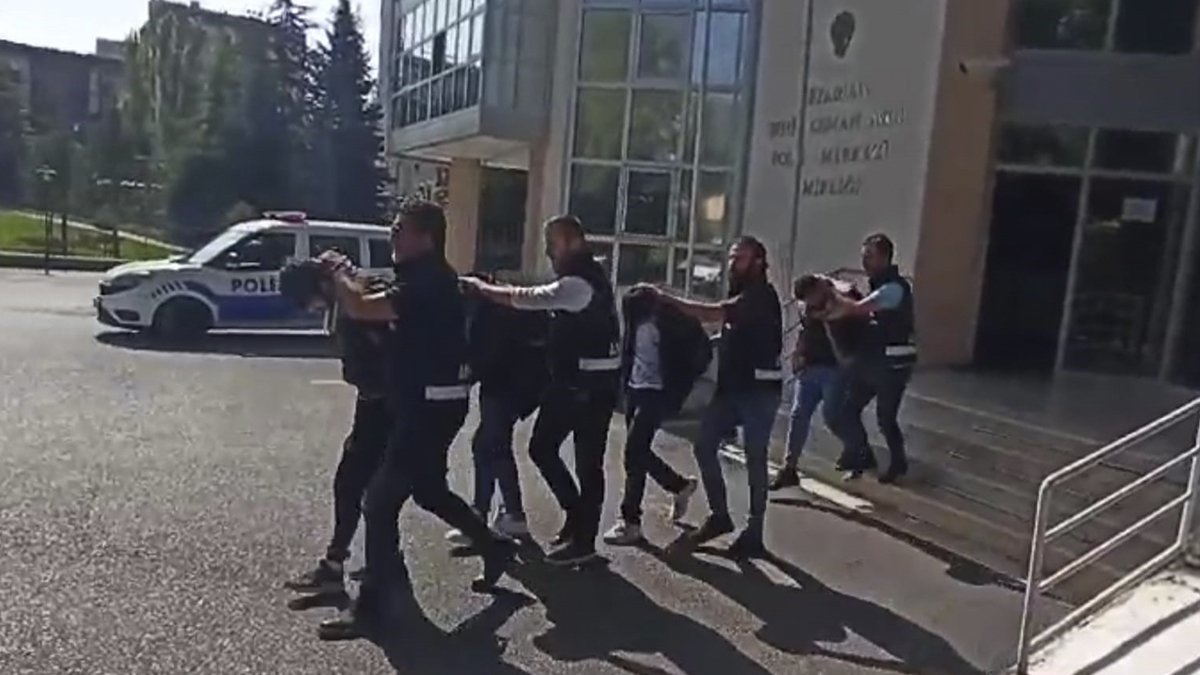 Ankara'da uyuşturucu tacirlerine operasyon