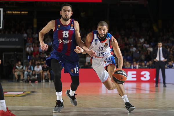 Anadolu Efes, EuroLeague'e yenilgiyle başladı