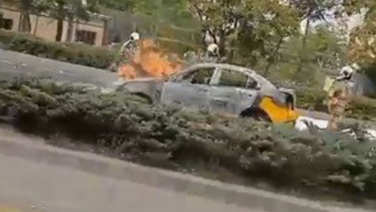 Ankara’da taksi alev topuna döndü