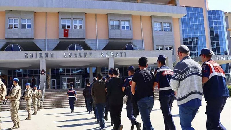 Yunanistan'a kaçarken yakalanan 20 FETÖ'cü tutuklandı