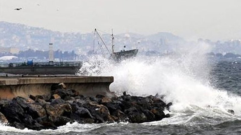 Denizde fırtına uyarısı