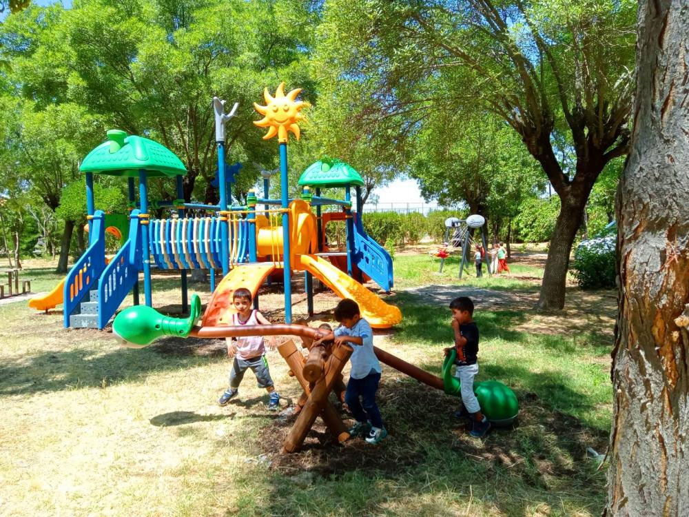 Diyarbakır'ın çeşitli noktalarına çocuk oyun grupları