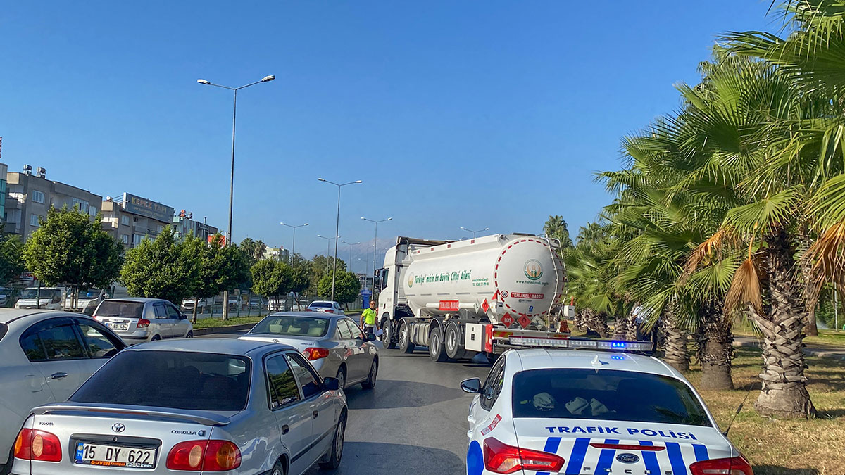 Antalya’da zincirleme kaza: Yaralılar var
