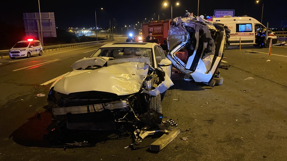 Kuzey Marmara Otoyolu'nda 3 araç birbirine girdi