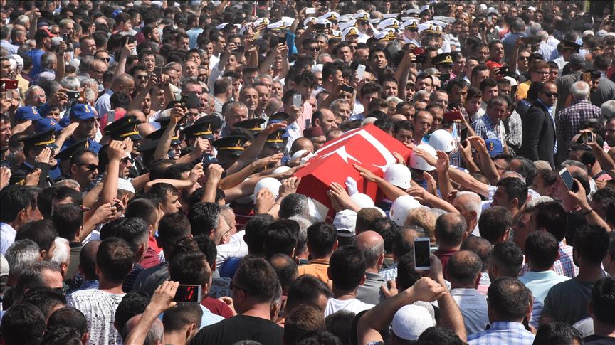 Şehitlerimizi uğurladık