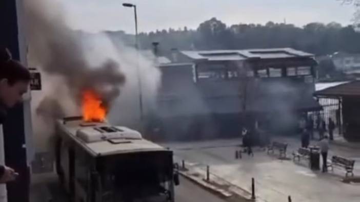Beykoz’da İETT otobüsü alev alev yandı