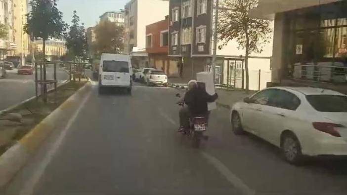 Sultanbeyli'de motosikletle su sebili taşımacılığı