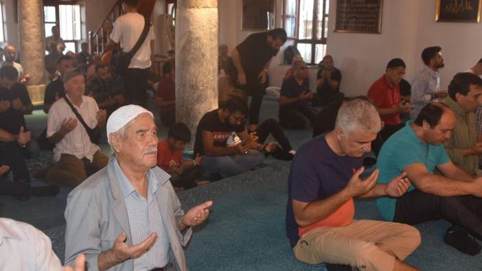 Bodrum'da camilerde 'yağmur duası' yapıldı