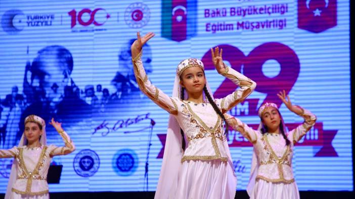 Azerbaycan'da, Türkiye Cumhuriyeti'nin 100'üncü yılı kutlandı