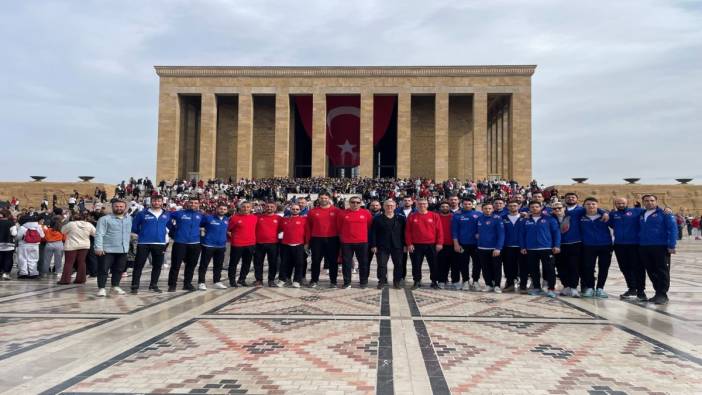 A Milli Erkek Hentbol Takımı’ndan Anıtkabir'i ziyareti