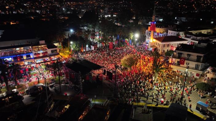 Muğla'da Cumhuriyet coşkusu: Korteje 10 bin kişi katıldı