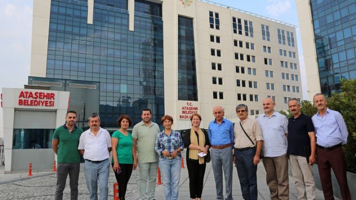 Muhtarlar kampa girdi