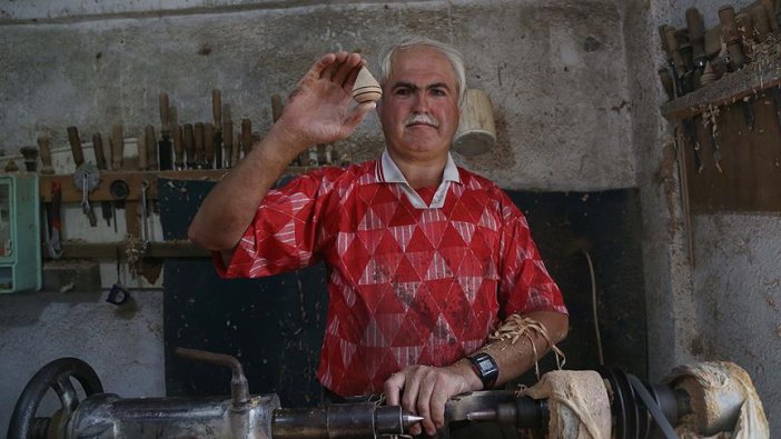 'Afrinli çocuklar gülsün' diye bin topaç yaptı