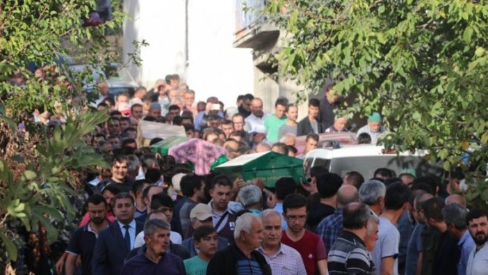 O aile son yolculuğuna uğurlandı