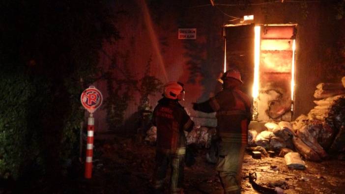 İzmir'de, tekstil atölyesinde yangın
