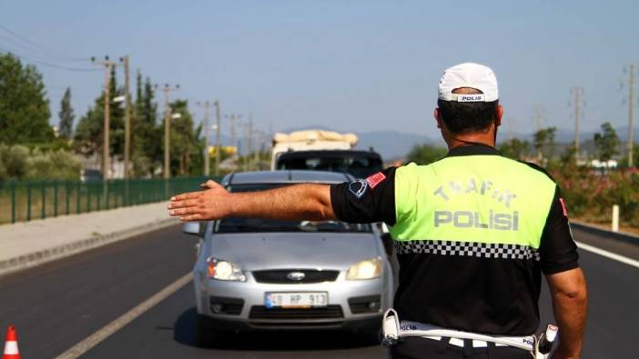 Ehliyet sahipleri dikkat: 2024 yılı ehliyet ve trafik cezaları belli oldu