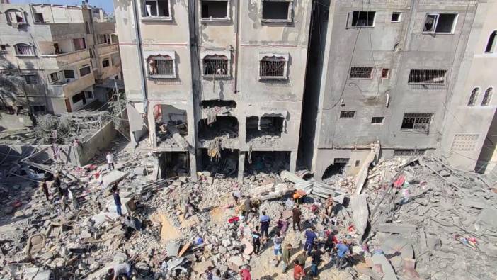 İsrail, Deir el-Balah'ta bir evi vurdu