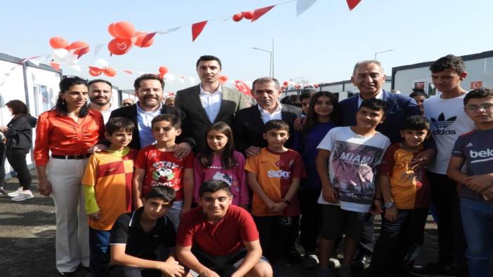 Galatasaray Başkanı Dursun Özbek'ten deprem bölgesi Hatay'a ziyaret