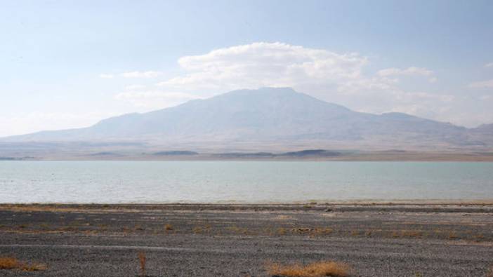 Arin Gölü kuruyor! NASA'nın görüntülerine yansıdı