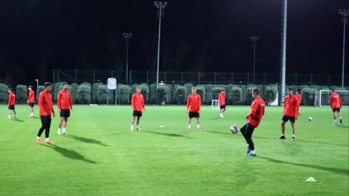 Ümit Milli Futbol Takımı'nda Slovenya ve Norveç maçlarının mesaisi başladı