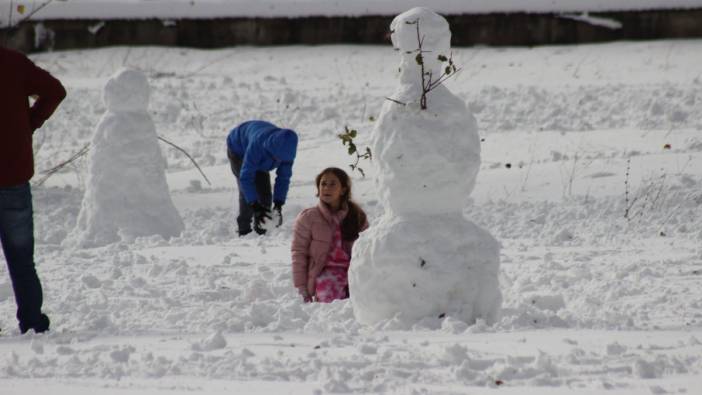 Kırklareli’de vatandaşlar karın tadını çıkardı
