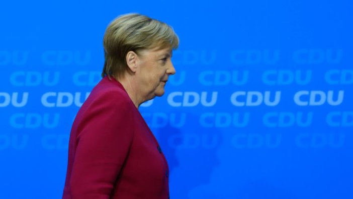 Merkel'in gelecek yıl başbakanlığı bırakacağı iddiası