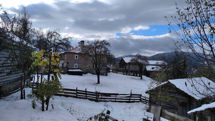 Sinop'a mevsiminin ilk karı düştü