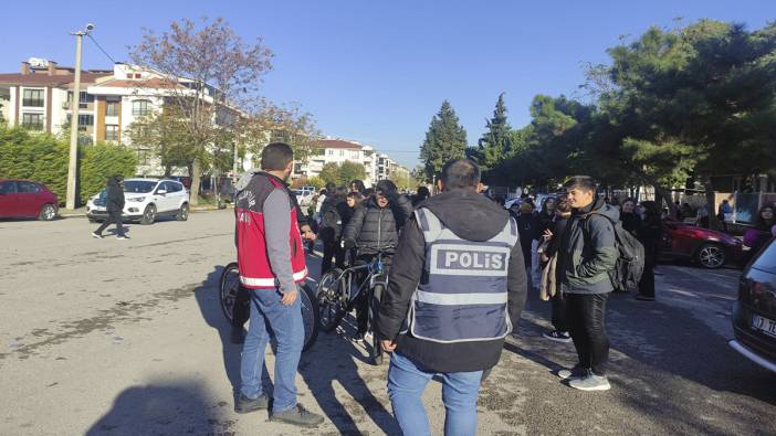 Polis öğrencileri korumaya yönelik uygulama yaptı
