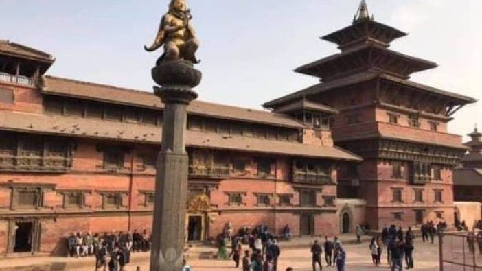Nepal’de monarşi yanlısı göstericilere polis müdahalesi