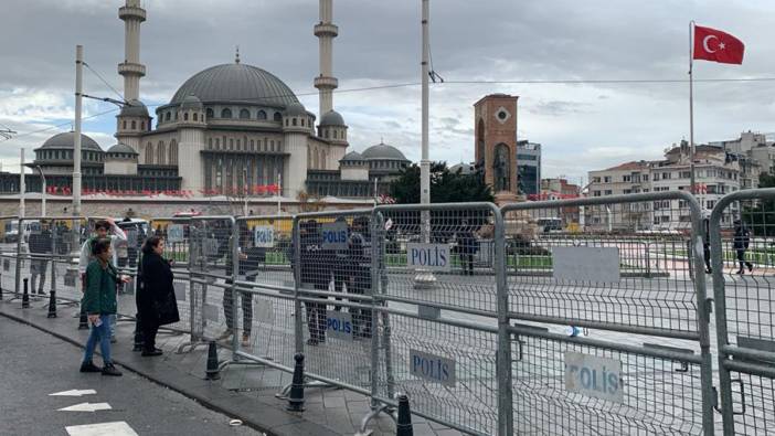 Taksim Meydanı kapatıldı