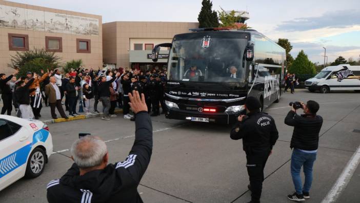 Beşiktaş kafilesi Samsun’da çiçeklerle karşılandı