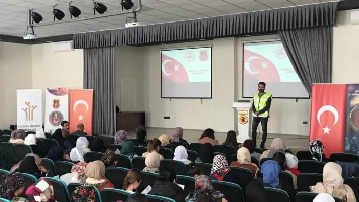 Mardin'de 'Bağımlılıkla Mücadele Çalıştayı' başladı